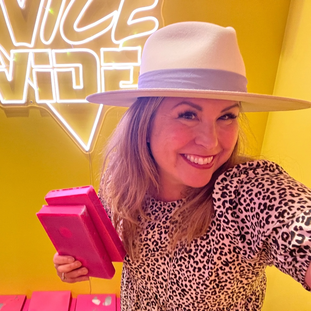 Meet your Posher, Liz